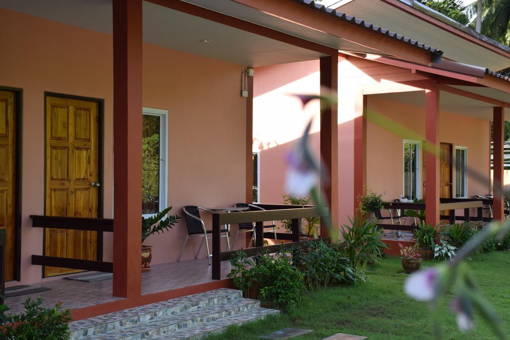Hostel Baan Longhaad Ko Lanta Exterior foto